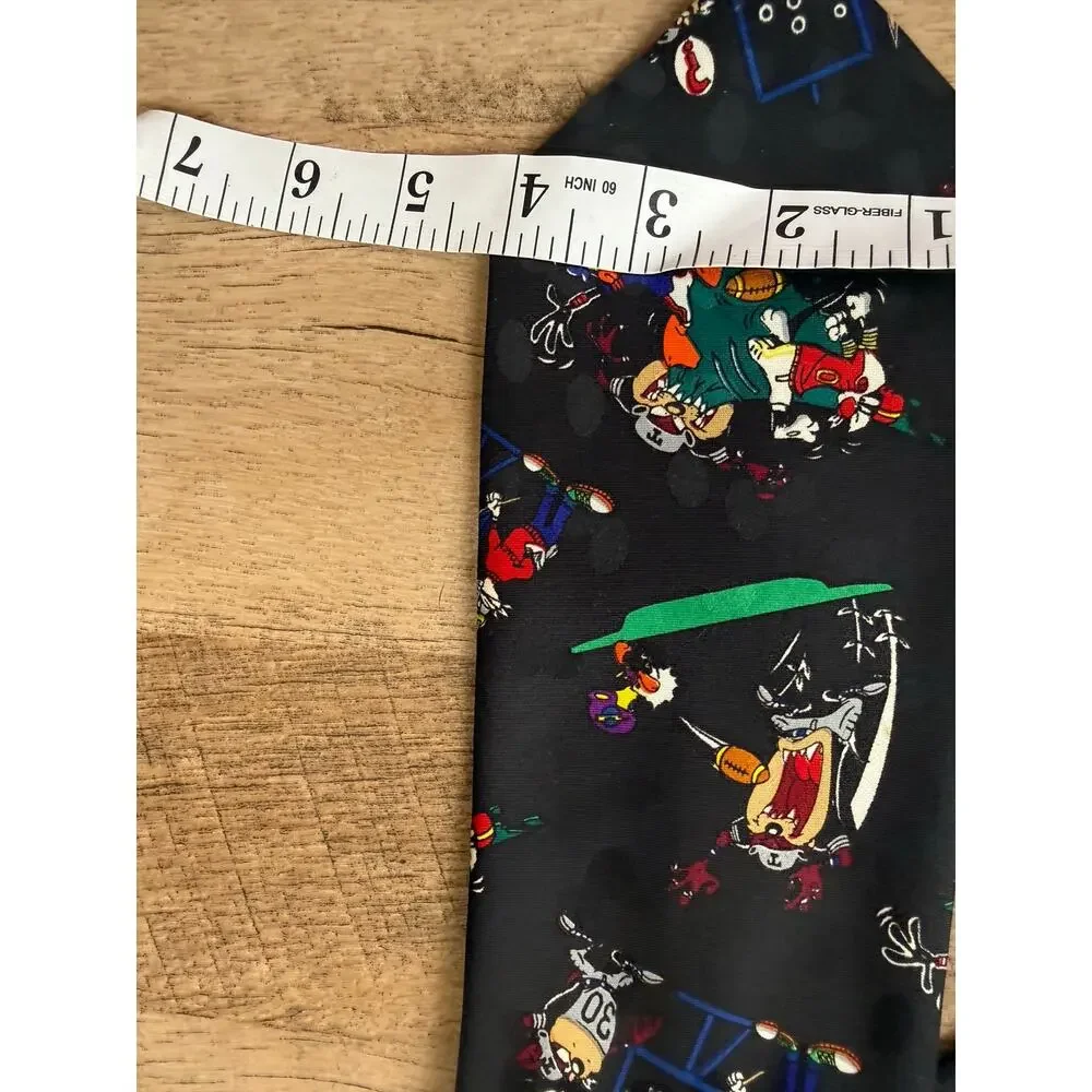 Vintage 1995 Looney Tunes Mania Football Cartoon Silk Neck Tie Warner Bros